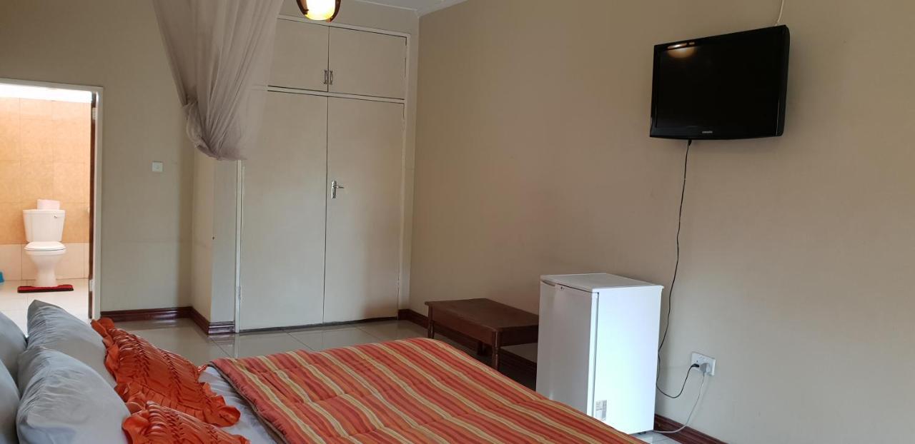 Mwiluzi Motel Ltd Lusaka Zewnętrze zdjęcie